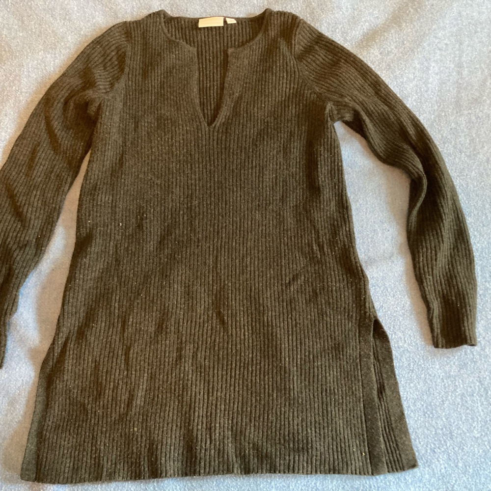 Anthropologie grey rib knit tunic sweater